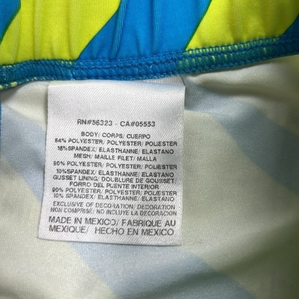 Nike - Picture 4 of 6